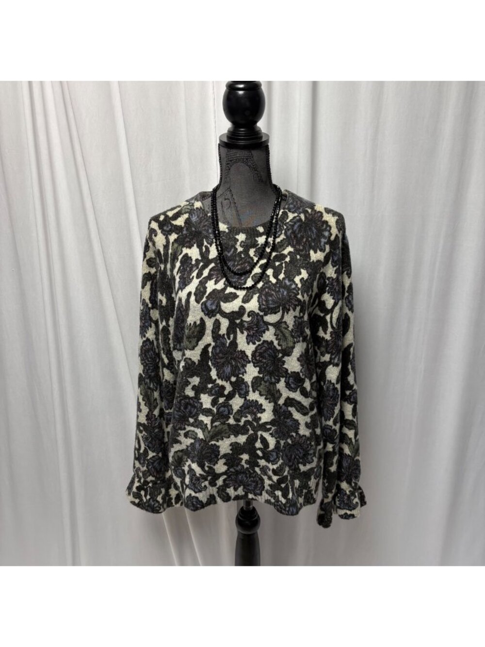 Democracy Floral Sweater Womens XL Black Gray Mohair Blend Long Bell Sleeve Cozy